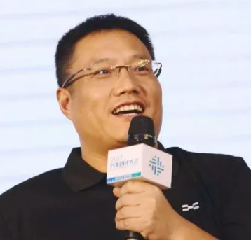 谷峰(爱驰汽车 联合创始人兼ceo)